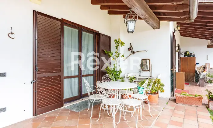 Rexer-Gardone-Riviera-Villetta-di-testa-con-portico-e-giardino-Altro