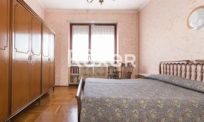 Rexer-Torino-Ampio-luminoso-e-panoramico-appartamento-Altro