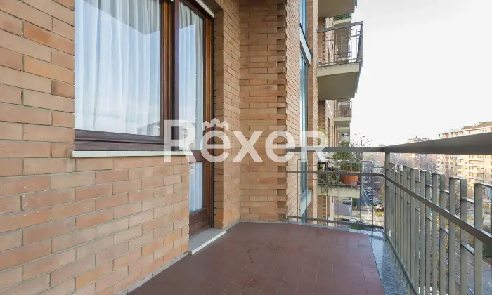 Rexer-Torino-Ampio-luminoso-e-panoramico-appartamento-Altro