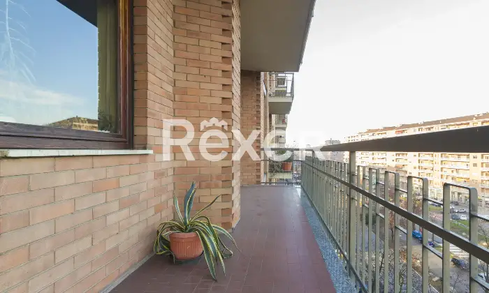Rexer-Torino-Ampio-luminoso-e-panoramico-appartamento-Altro