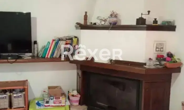 Rexer-Pizzo-Casa-indipendente-di-mq-con-ampi-spazi-terrazzi-garage-e-terreno-Altro