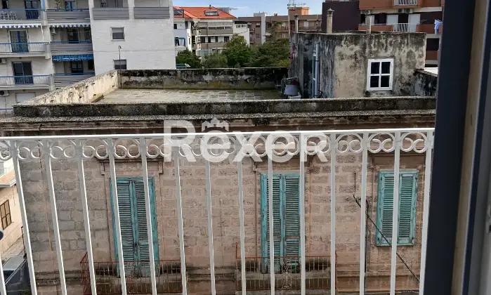 Rexer-Monopoli-Trilocale-a-Monopoli-a-minuti-dalle-spiagge-Terrazzo