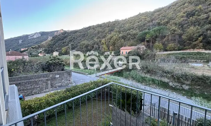 Rexer-finale-ligure-Recente-costruzione-bilocale-con-posto-auto-privato-Altro