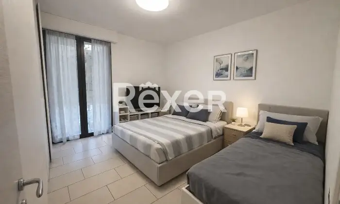 Rexer-finale-ligure-Recente-costruzione-bilocale-con-posto-auto-privato-Altro