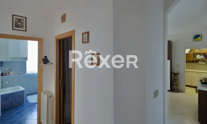 Rexer-Villagrande-Trilocale-con-box-auto-in-edificio-storico-ristrutturato-Altro