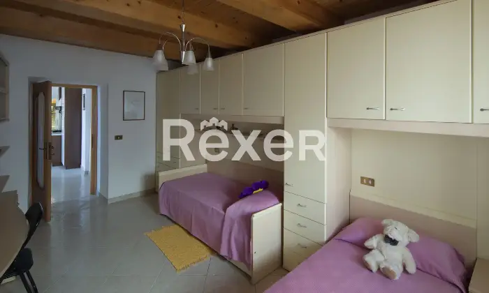 Rexer-Villagrande-Trilocale-con-box-auto-in-edificio-storico-ristrutturato-Altro