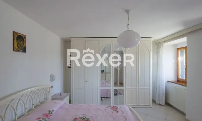 Rexer-Villagrande-Trilocale-con-box-auto-in-edificio-storico-ristrutturato-Altro