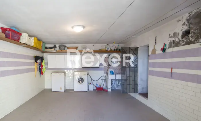 Rexer-Villagrande-Trilocale-con-box-auto-in-edificio-storico-ristrutturato-Box