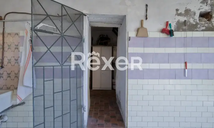 Rexer-Villagrande-Trilocale-con-box-auto-in-edificio-storico-ristrutturato-Altro