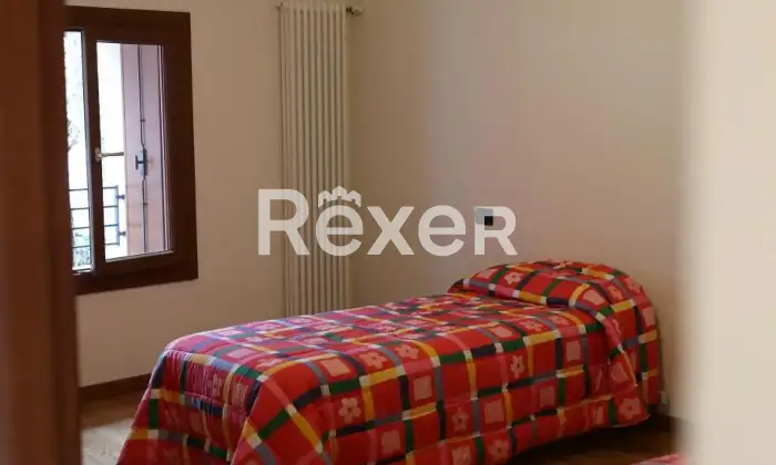 Rexer-Tonezza-del-Cimone-Appartamento-in-vendita-in-Contr-Via-a-Tonezza-del-Cimone-Altro