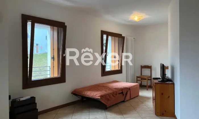 Rexer-Tonezza-del-Cimone-Appartamento-in-vendita-in-Contr-Via-a-Tonezza-del-Cimone-Altro