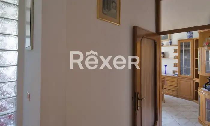 Rexer-Villagrande-Trilocale-con-mansarda-in-edificio-storico-ristrutturato-Altro