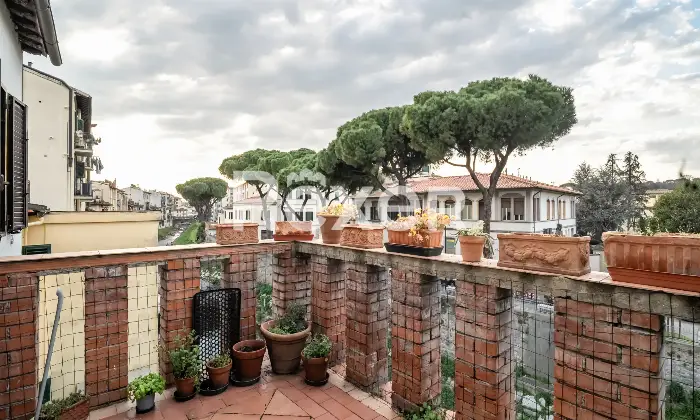 Rexer-Firenze-Firenzezona-Cure-vani-oltre-terrazza-no-condomino-Altro