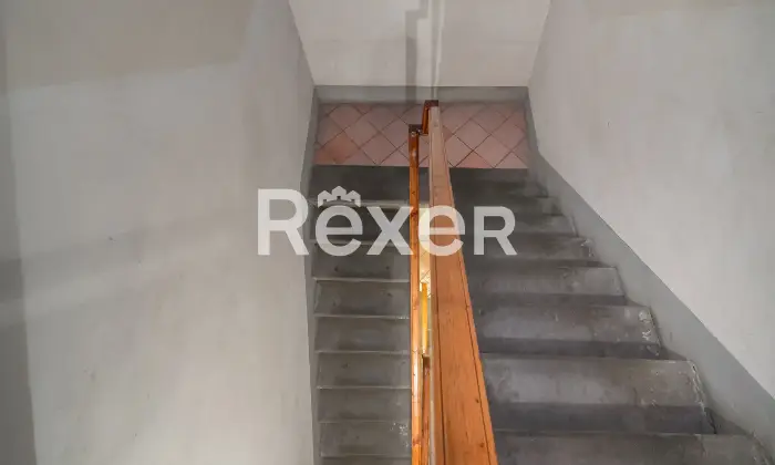 Rexer-Firenze-Firenzezona-Cure-vani-oltre-terrazza-no-condomino-Altro