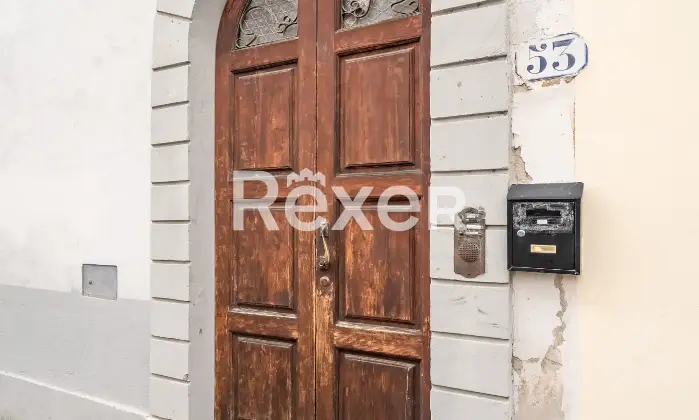 Rexer-Firenze-Firenzezona-Cure-vani-oltre-terrazza-no-condomino-Altro