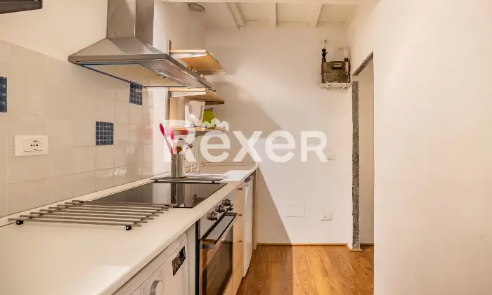 Rexer-Firenze-Signoria-pressi-I-piano-in-piccola-palazzina-depoca-Altro