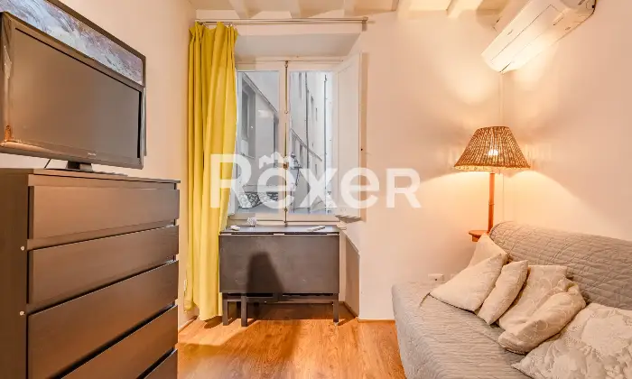 Rexer-Firenze-Signoria-pressi-I-piano-in-piccola-palazzina-depoca-Altro