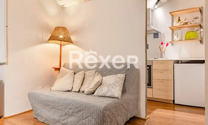 Rexer-Firenze-Signoria-pressi-I-piano-in-piccola-palazzina-depoca-Altro