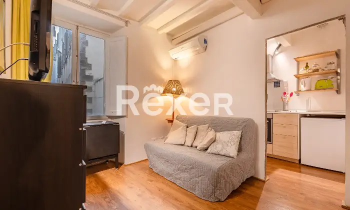 Rexer-Firenze-Signoria-pressi-I-piano-in-piccola-palazzina-depoca-Altro