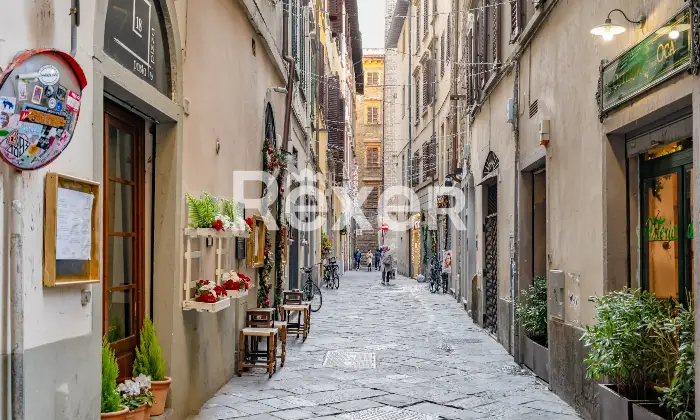 Rexer-Firenze-Signoria-pressi-I-piano-in-piccola-palazzina-depoca-Altro