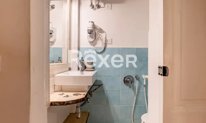 Rexer-Firenze-Signoria-pressi-I-piano-in-piccola-palazzina-depoca-Altro