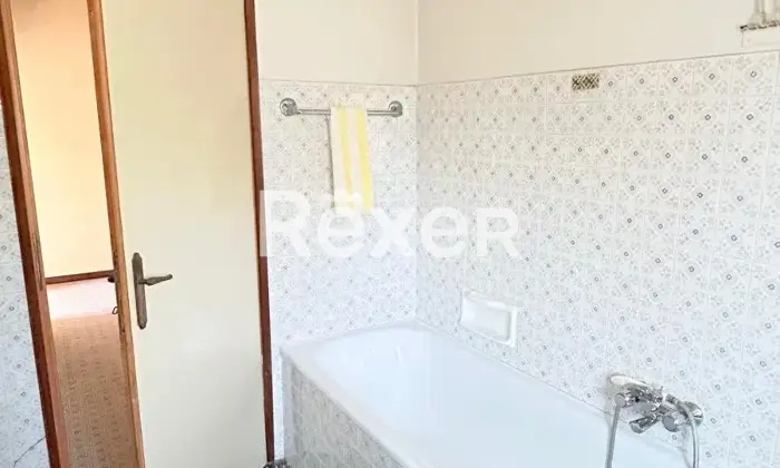 Rexer-Susegana-Bifamiliare-con-grande-giardino-e-fabbricato-indipendente-valorizzabile-Altro