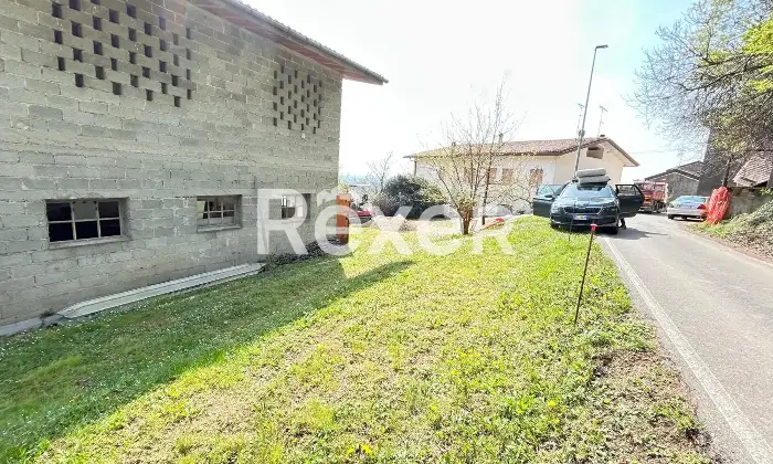 Rexer-Susegana-Bifamiliare-con-grande-giardino-e-fabbricato-indipendente-valorizzabile-Altro