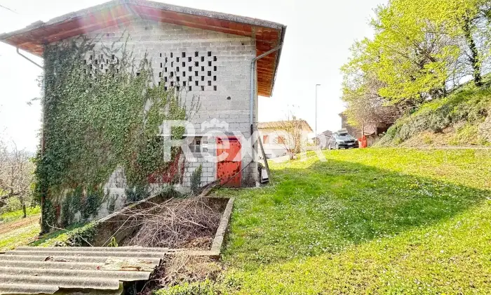 Rexer-Susegana-Bifamiliare-con-grande-giardino-e-fabbricato-indipendente-valorizzabile-Altro