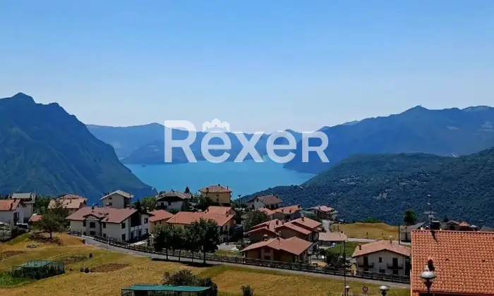 Rexer-Bossico-Propriet-esclusiva-panoramica-con-vista-Lago-dIseo-e-ampio-parco-privato-Altro