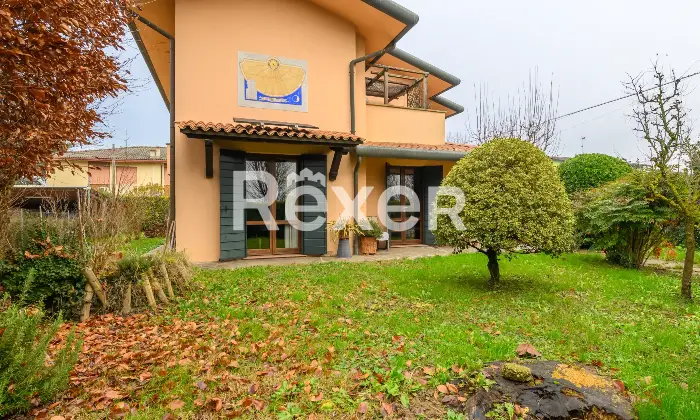 Rexer-Vigodarzere-Villa-Singola-su-lotto-di-mq-piantumato-con-garage-grande-e-taverna-Altro