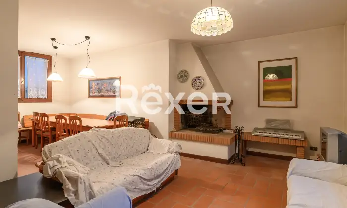 Rexer-Vigodarzere-Villa-Singola-su-lotto-di-mq-piantumato-con-garage-grande-e-taverna-Altro