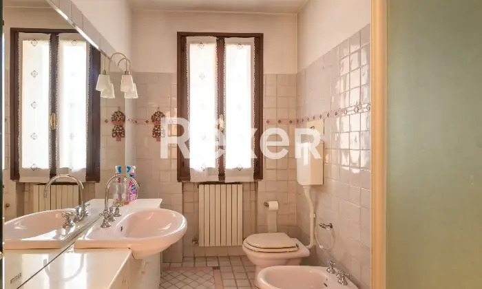 Rexer-Vigodarzere-Villa-Singola-su-lotto-di-mq-piantumato-con-garage-grande-e-taverna-Altro