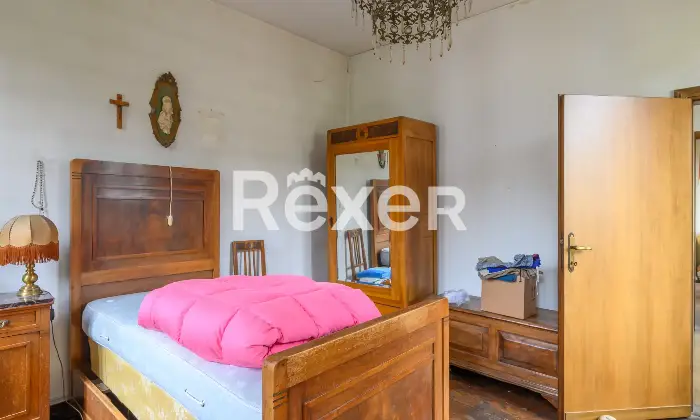 Rexer-Padova-casa-su-due-livelli-libera-su-tre-lati-con-giardino-e-posto-auto-Altro