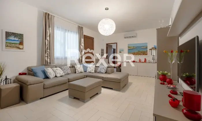 Rexer-Palagiano-Elegante-villa-con-piscina-a-mt-dalla-spiaggia-Altro