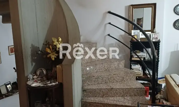 Rexer-San-Giovanni-la-Punta-VILLETTA-SCHIERA-MQ-LIVELLI-SEMINTERRATO-PIANO-RIALZATO-PIANO-Altro