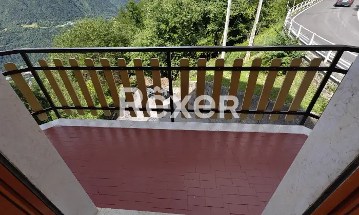 Rexer-Casargo-Appartamento-mq-box-ad-Indovero-Casargo-Alta-Valsassina-Balcone