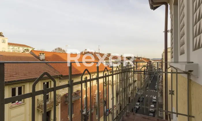 Rexer-Torino-Appartamento-piano-alto-Altro