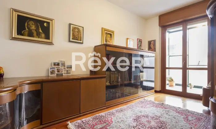 Rexer-Torino-Appartamento-con-box-auto-e-cantina-Altro