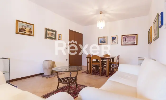 Rexer-Torino-Appartamento-con-box-auto-e-cantina-Altro