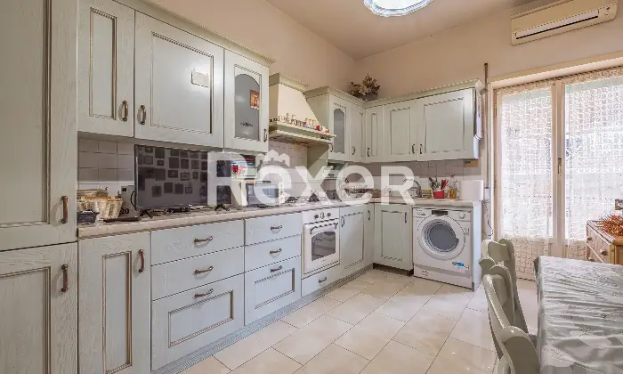 Rexer-Roma-Appartamento-bilocale-al-primo-piano-in-Nuda-Propriet-Altro