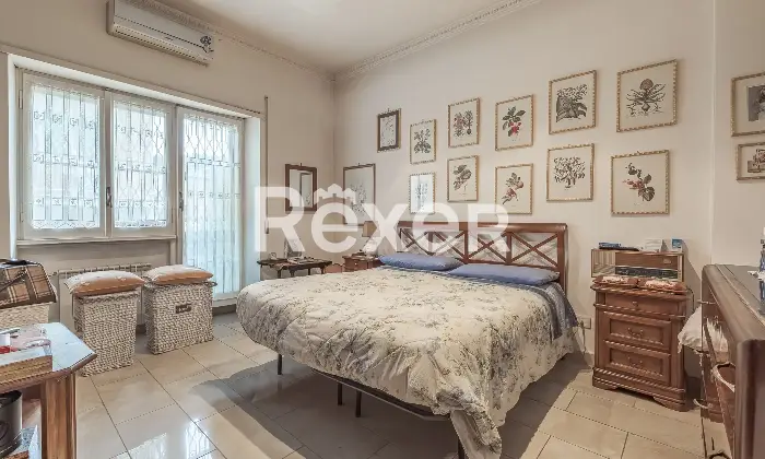 Rexer-Roma-Appartamento-bilocale-al-primo-piano-in-Nuda-Propriet-Altro