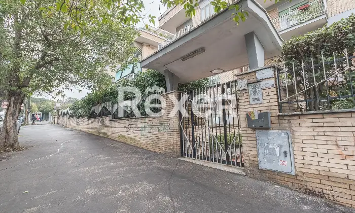 Rexer-Roma-Appartamento-bilocale-al-primo-piano-in-Nuda-Propriet-Altro