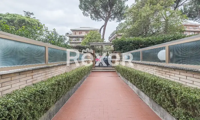 Rexer-Roma-Appartamento-bilocale-al-primo-piano-in-Nuda-Propriet-Altro