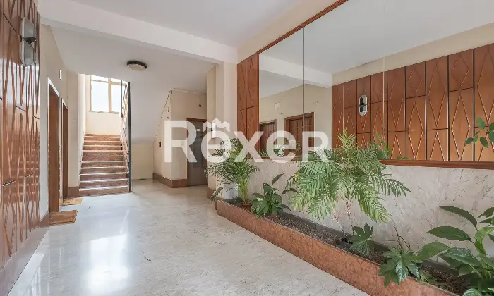 Rexer-Roma-Appartamento-bilocale-al-primo-piano-in-Nuda-Propriet-Altro