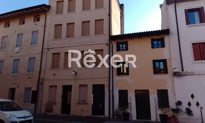 Rexer-Pordenone-casa-in-centro-storico-Garage