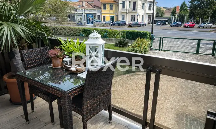 Rexer-Udine-Appartamento-con-posto-auto-e-terrazza-in-palazzo-signorile-Altro