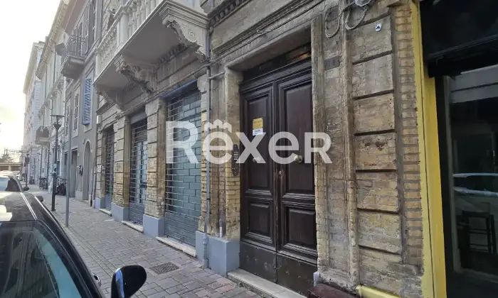 Rexer-Pescara-Ampio-Bilocale-con-doppi-servizi-Altro