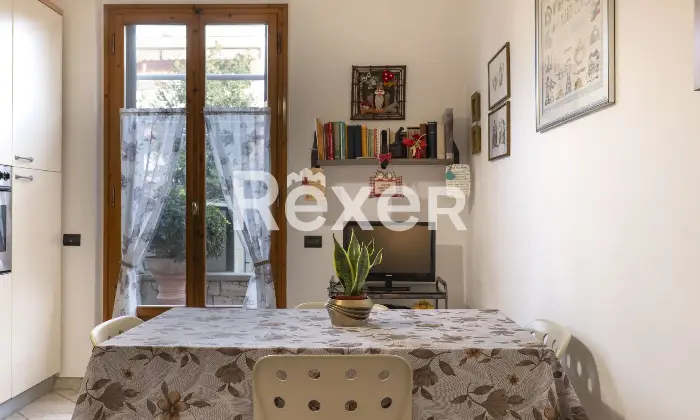 Rexer-Firenze-Firenzevia-Carocci-vani-oltre-giardino-e-box-auto-Cucina