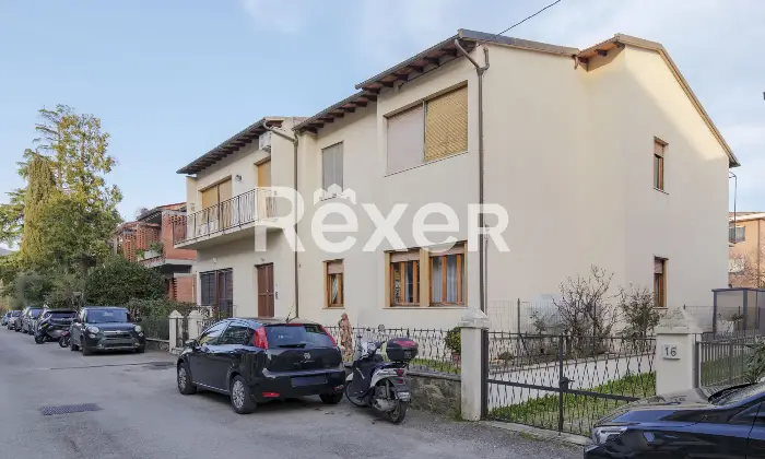 Rexer-Firenze-Firenzevia-Carocci-vani-oltre-giardino-e-box-auto-Altro