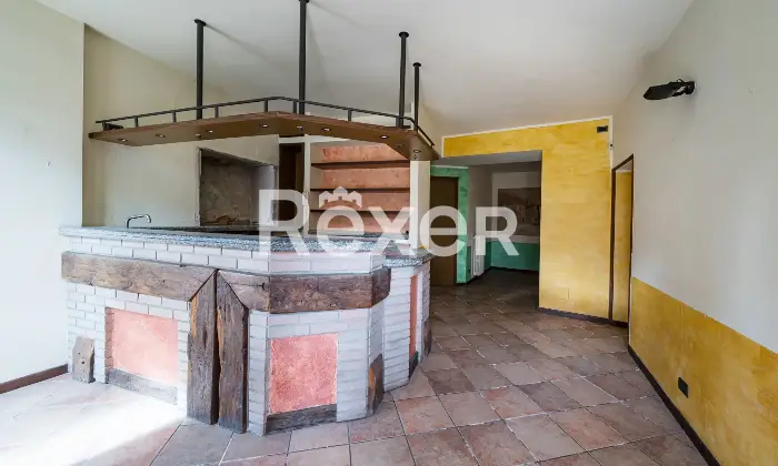 Rexer-Longone-Al-Segrino-Ex-Albergo-LA-POSTA-Cucina